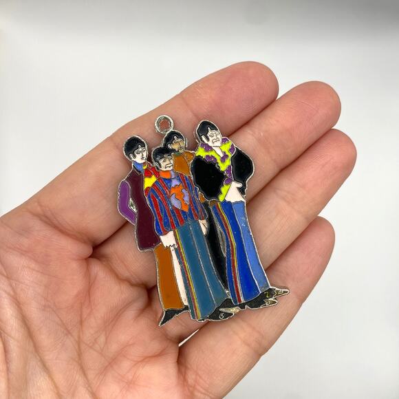 Vintage BEATLES Silver Tone Enamel Pendant Signed 2006 Subafilms Ltd - Picture 2 of 3